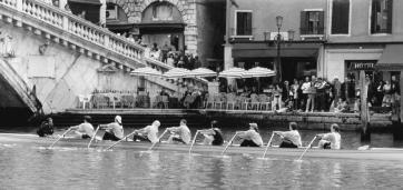 Le huit de l'uni sous le Rialto